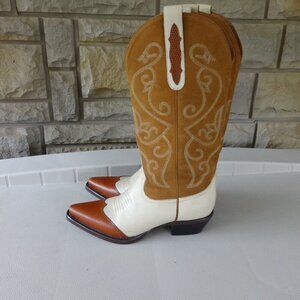 Nine West Western boots women's size 5.5M, 3 tone leather, pointed toe, quality